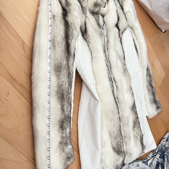 Faux fur coat from Bebe - Picture 10 of 10